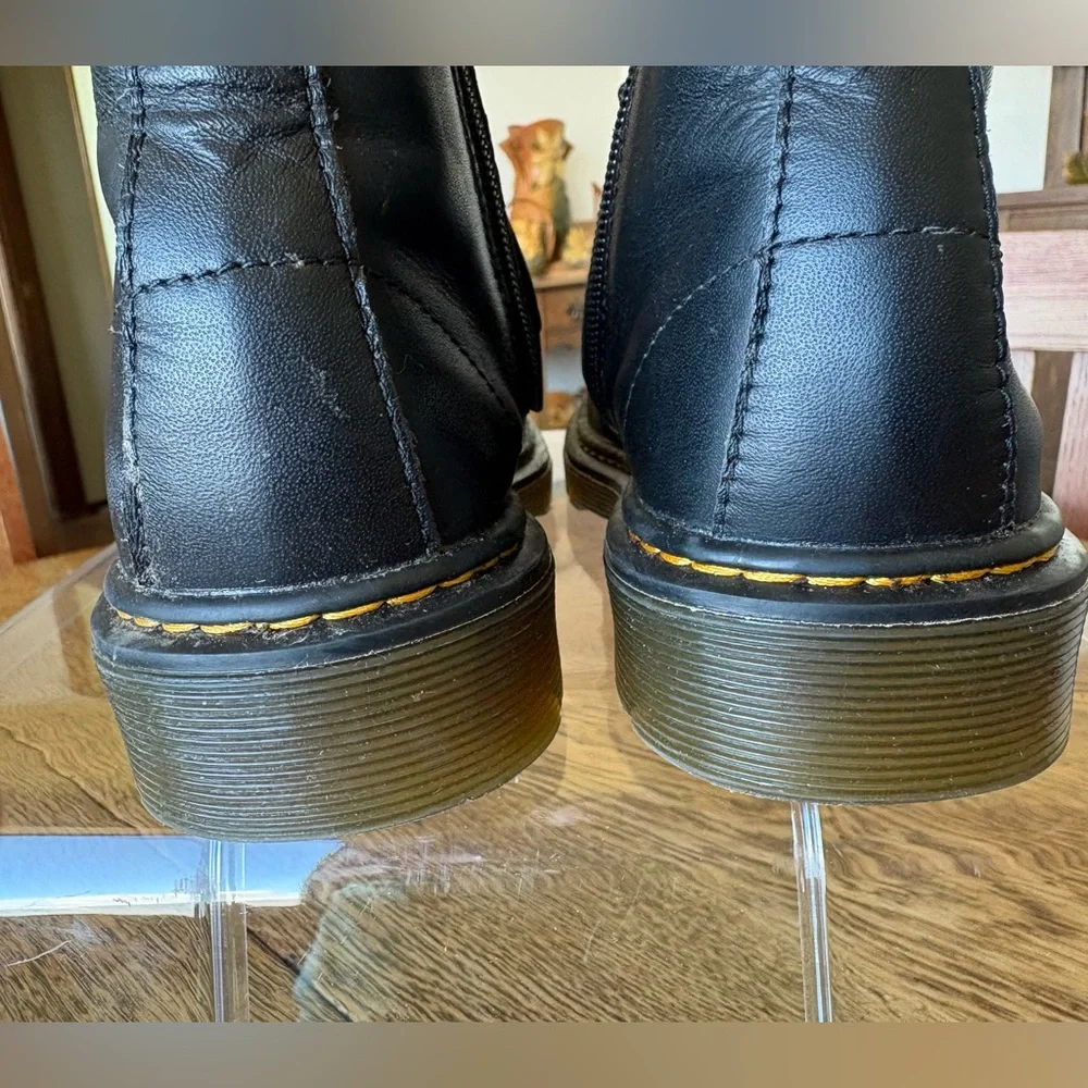 Doc Martens Junior boots, side zip and lace up size US-3/EU-34 model 15382